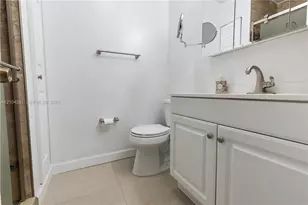 13948 Kendale Lakes Dr, Miami, FL 33183 - Photo 11