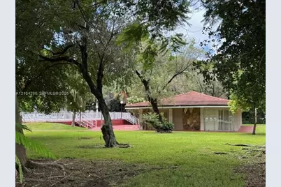 8501 NW 8th St #206, Miami, FL 33126 - Photo 15