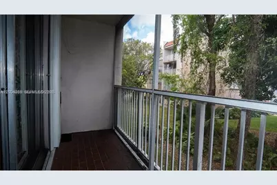 8501 NW 8th St #206, Miami, FL 33126 - Photo 9