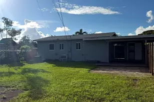 9981 Jamaica Dr, Cutler Bay, FL 33189 - Photo 15