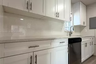 9981 Jamaica Dr, Cutler Bay, FL 33189 - Photo 3