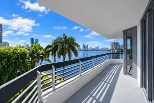 3530 Mystic Pointe Dr, Aventura, FL 33180 - Photo 25