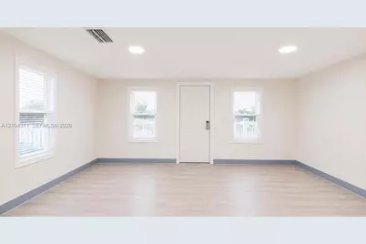 1296 NW 72nd St, Miami, FL 33147 - Photo 5