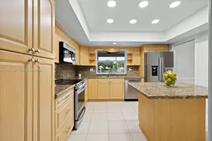 11031 NW 22nd St, Pembroke Pines, FL 33026 - Photo 5