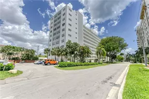 2555 NE 11th St, Fort Lauderdale, FL 33304 - Photo 3