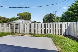 1000 SE 2nd Ave, Deerfield Beach, FL 33441 - Photo 33