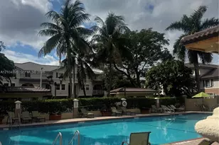 8826 W Flagler St, Miami, FL 33174 - Photo 13