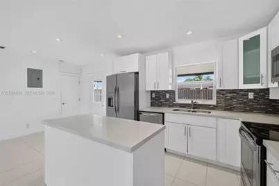6040 NE 6th Ave, Oakland Park, FL 33334 - Photo 7