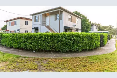 1071 NW 34th St #1075, Miami, FL 33127 - Photo 13