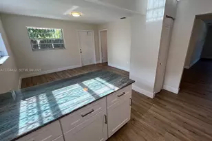 2790 SW 26th St, Miami, FL 33133 - Photo 11