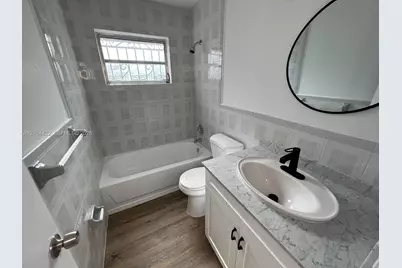 2790 SW 26th St, Miami, FL 33133 - Photo 21