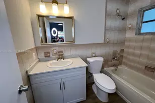 2790 SW 26th St, Miami, FL 33133 - Photo 17