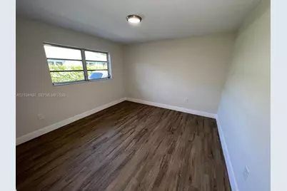2790 SW 26th St, Miami, FL 33133 - Photo 19