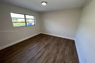 2790 SW 26th St, Miami, FL 33133 - Photo 19