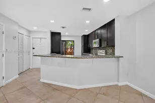 7690 Lago Del Mar Dr, Boca Raton, FL 33433 - Photo 11