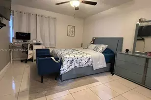 251 SW 96th Terrace, Pembroke Pines, FL 33025 - Photo 11
