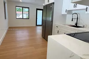 6420 Franklin St, Hollywood, FL 33024 - Photo 7