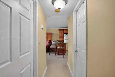 800 SW 129th Pl #202, Miami, FL 33184 - Photo 19