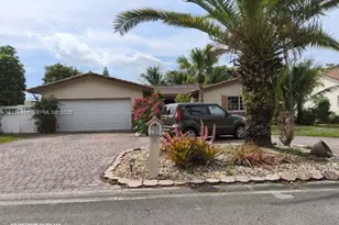 11093 Glenwood Dr, Coral Springs, FL 33065 - Photo 1