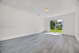 843 SW 10th St, Florida City, FL 33034 - Photo 7