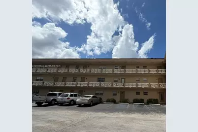 5001 W Oakland Park Blvd #305, Lauderdale Lakes, FL 33313 - Photo 13