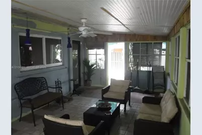 10451 SW 202nd Ter, Cutler Bay, FL 33189 - Photo 25