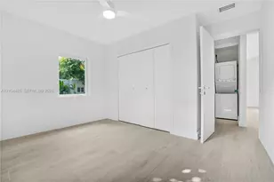 718 NE 87th St, Miami, FL 33138 - Photo 13