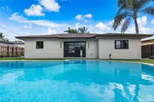 711 NW 8th Ave, Dania Beach, FL 33004 - Photo 7