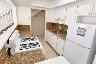 1305 W 53rd St, Hialeah, FL 33012 - Photo 5