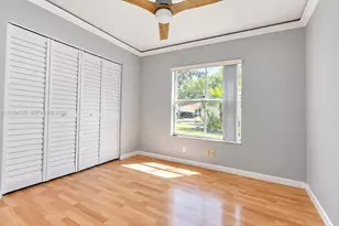 825 Falling Water Rd, Weston, FL 33326 - Photo 17