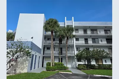 4820 W Lucerne Lakes Blvd W #305, Lake Worth, FL 33467 - Photo 1