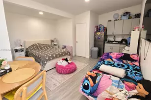 1064 W 42nd St, Hialeah, FL 33012 - Photo 23