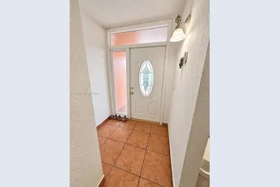 1064 W 42nd St #9, Hialeah, FL 33012 - Photo 3