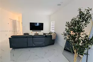 8137 NW 199th Terrace, Hialeah, FL 33015 - Photo 7