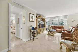 5055 Collins Ave, Miami Beach, FL 33140 - Photo 5