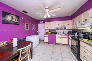 174 NE 14th St, Homestead, FL 33030 - Photo 5