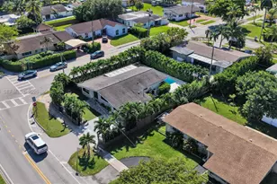 20930 NE 26th Ave, Miami, FL 33180 - Photo 15