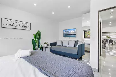 20930 NE 26th Ave, Miami, FL 33180 - Photo 21