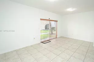 14046 SW 49th St, Miramar, FL 33027 - Photo 9