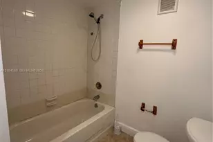 8401 SW 107th Ave, Miami, FL 33173 - Photo 9