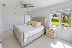 9755 SW 54th St, Miami, FL 33165 - Photo 9