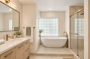 10639 Lago Welleby Dr, Sunrise, FL 33351 - Photo 5