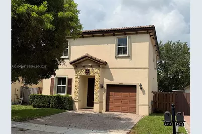 2333 NE 4th St, Homestead, FL 33033 - Photo 1