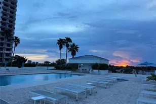 1201 S Ocean Dr, Hollywood, FL 33019 - Photo 23