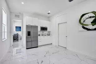 12240 SW 44th Ct, Davie, FL 33330 - Photo 33