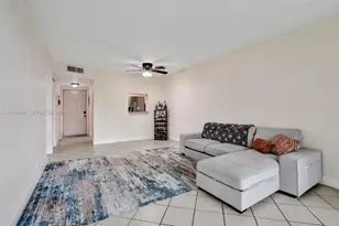 7860 NW 50th St, Lauderhill, FL 33351 - Photo 5
