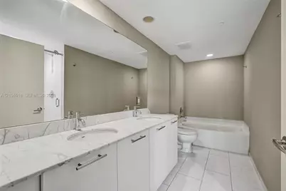 951 Brickell Ave #1106, Miami, FL 33131 - Photo 13