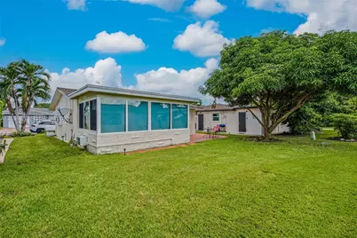 6802 NW 58th Ct, Tamarac, FL 33321 - Photo 25