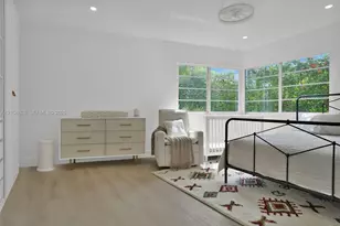 4800 Pine Tree Dr, Miami Beach, FL 33140 - Photo 13