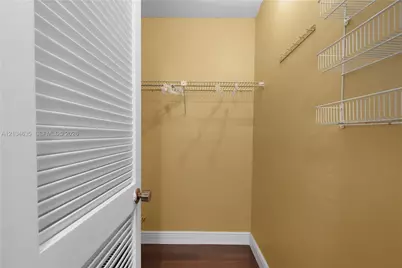 6423 Collins Ave #703, Miami Beach, FL 33141 - Photo 21